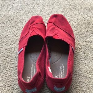 Red TOMS